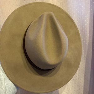 Brand new with tags Free People hat brown